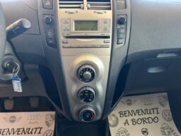 Toyota Yaris 1.0 Active pieno