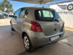 Toyota Yaris 1.0 Active pieno