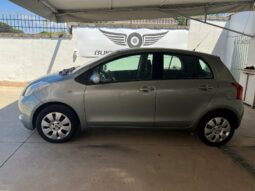 Toyota Yaris 1.0 Active pieno