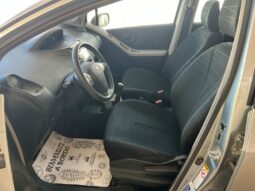 Toyota Yaris 1.0 Active pieno